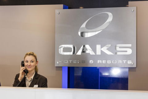 Oaks Adelaide Horizons Suites - Pubs and Clubs 19