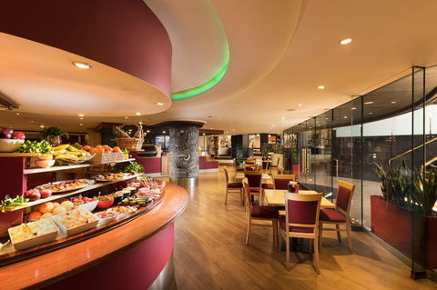 Stamford Plaza Adelaide - Pubs and Clubs 3