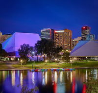 Stamford Plaza Adelaide - Pubs and Clubs