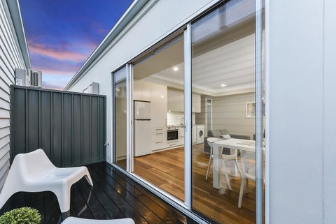 Aloha Central Luxury Apartments - Pubs and Clubs 28