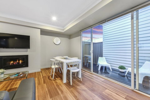 Aloha Central Luxury Apartments - Pubs and Clubs 24