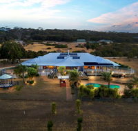 Doyles on the Bay - Pubs and Clubs