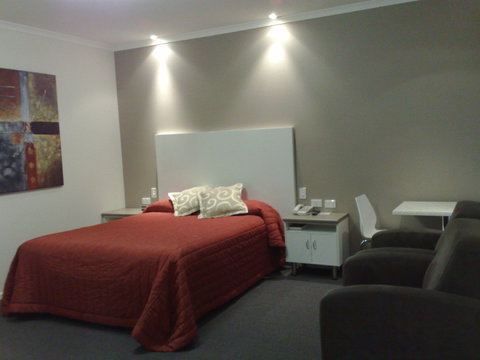 McLaren Vale Motel & Apartments - Go Out 24