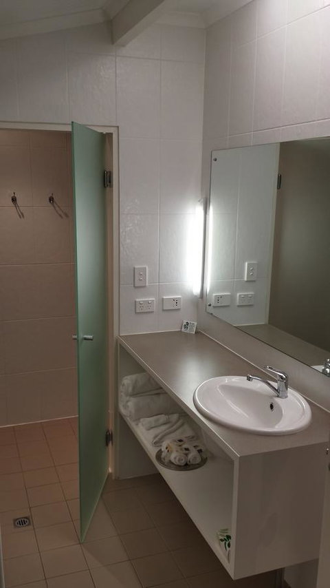 McLaren Vale Motel & Apartments - Go Out 37