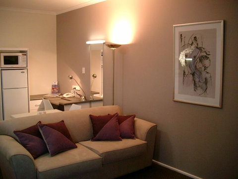 McLaren Vale Motel & Apartments - Go Out 11