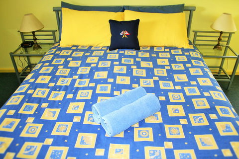 Baudin Beach Apartments - Go Out 5