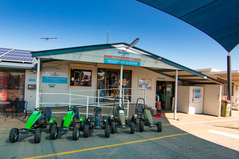 Discovery Parks - Adelaide Beachfront - Pubs and Clubs 1