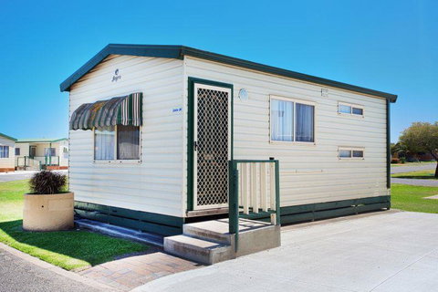 Discovery Parks - Adelaide Beachfront - Pubs and Clubs 20