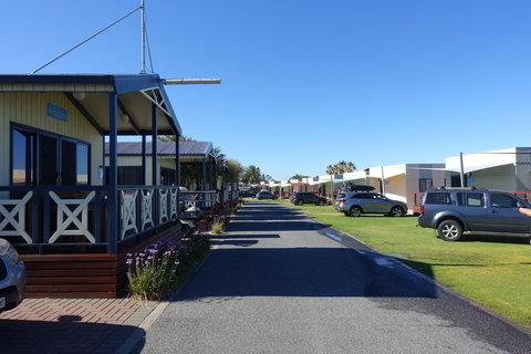 Discovery Parks - Adelaide Beachfront - Pubs and Clubs 16