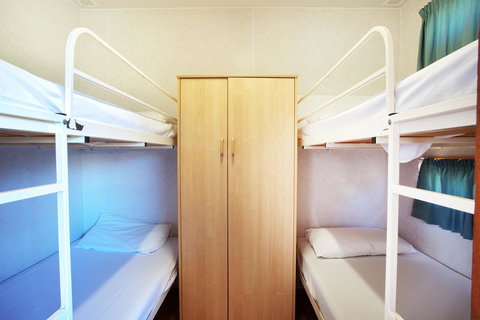 Discovery Parks - Adelaide Beachfront - Pubs and Clubs 40