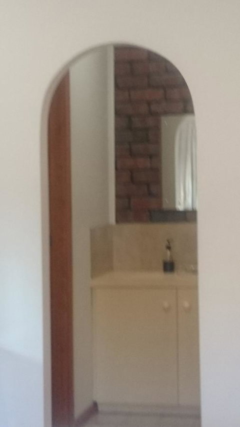 Gaerwood B&B - Pubs and Clubs 3