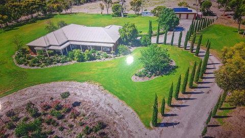 Gaerwood B&B - Pubs and Clubs 8