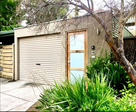 Superb Townhouse In North Adelaide - Go Out 13