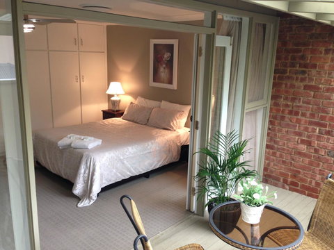 Superb Townhouse In North Adelaide - Go Out 14