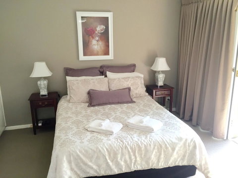 Superb Townhouse In North Adelaide - Go Out 17