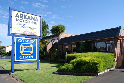Arkana Motor Inn & Terrace Apartments - Pubs and Clubs 26