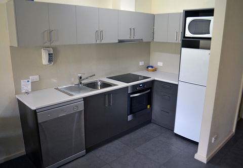 Arkana Motor Inn & Terrace Apartments - Pubs and Clubs 30