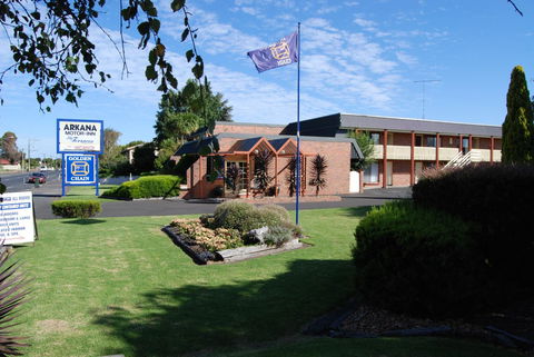 Arkana Motor Inn & Terrace Apartments - Pubs and Clubs 28
