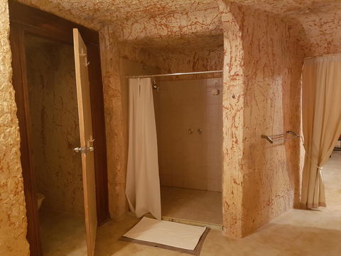 Underground Gem - Pubs and Clubs 13