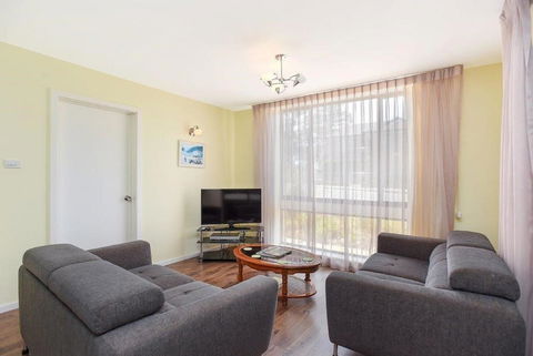 The Dolphins Beachfront Apartments - Go Out 17