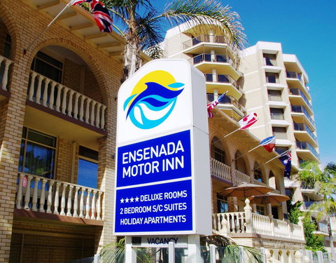 Ensenada Motor Inn And Suites - Pubs and Clubs 0