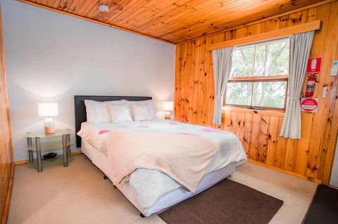 Seppelts View Cabins - Pubs and Clubs 33
