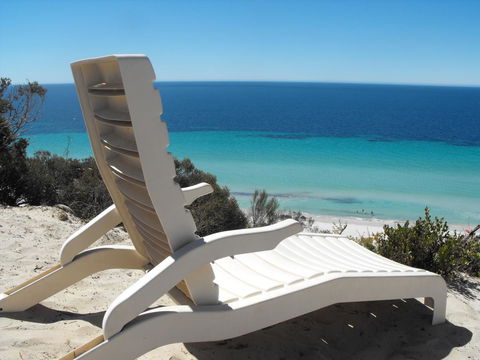 A Dune Escape - Pubs and Clubs 11