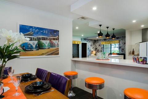 Barossa Retro BnB - Pubs and Clubs 18