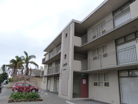 Glenelg Holiday Apartments - Corfu - Go Out 1