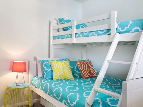 Seaview Sunset Holiday Apartments - Pubs and Clubs 10