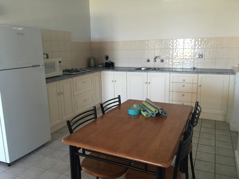 Seaview Sunset Holiday Apartments - Pubs and Clubs 13