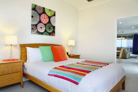 Seaview Sunset Holiday Apartments - Pubs and Clubs 33