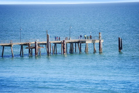 Pier Luxury Apartments - Pubs and Clubs 1