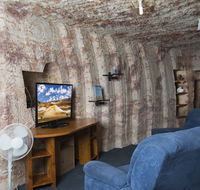 Ali's Underground - Pubs and Clubs