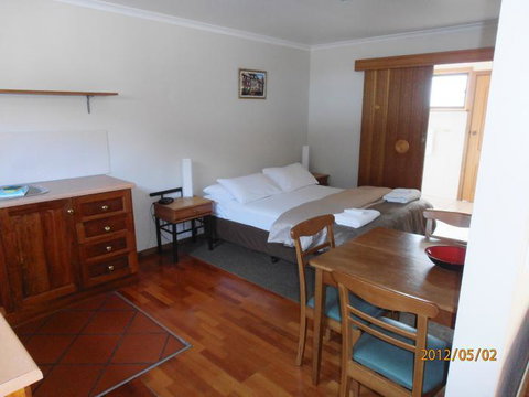 Esplanade Apartments At West Beach - Pubs and Clubs 13