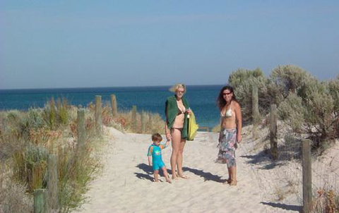 Esplanade Apartments At West Beach - Pubs and Clubs 7