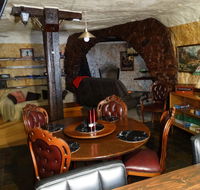 Di's Place - Pubs and Clubs