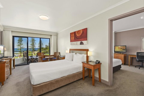 Ibis Styles Port Macquarie - Go Out 11