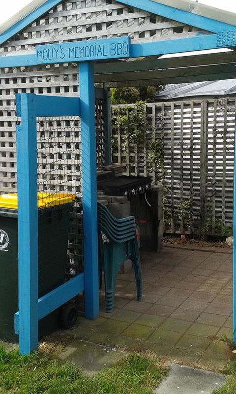 Marion Bay Holiday Villas - Pubs and Clubs 8