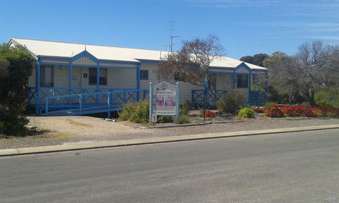 Marion Bay Holiday Villas - Pubs and Clubs 5