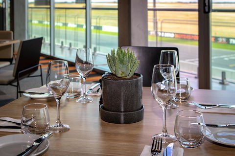 Rydges Pit Lane - Go Out 37