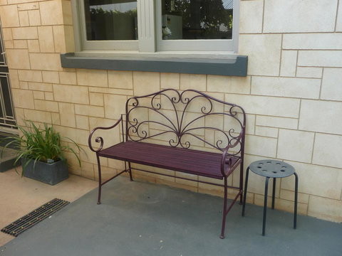 Country Bakehouse Accommodation - Pubs and Clubs 21