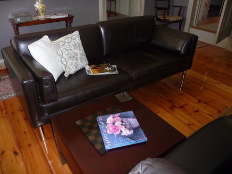 Country Bakehouse Accommodation - Pubs and Clubs 7