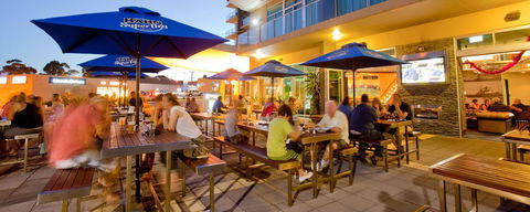 Port Lincoln Hotel - Pubs and Clubs 27
