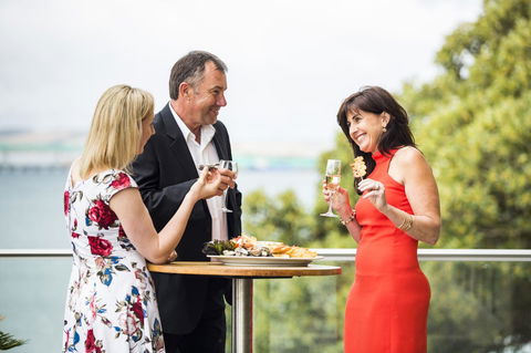 Port Lincoln Hotel - Pubs and Clubs 34