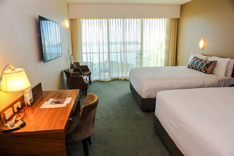 Port Lincoln Hotel - Pubs and Clubs 14