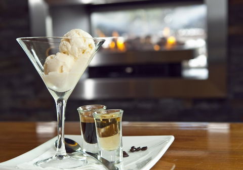 Port Lincoln Hotel - Pubs and Clubs 40