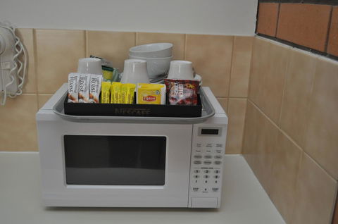 Keith Motor Inn - Pubs and Clubs 9