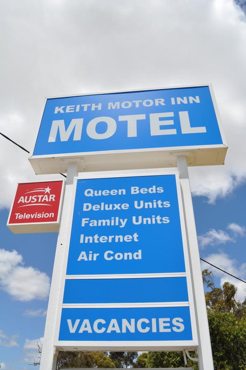 Keith Motor Inn - Pubs and Clubs 3