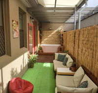 Diamond on Olive - Pubs and Clubs